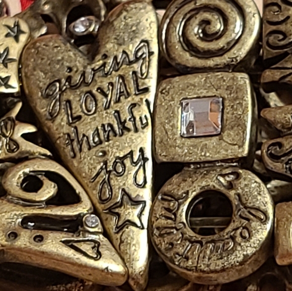 Vintage Stretch Bracelet - Picture 13 of 17